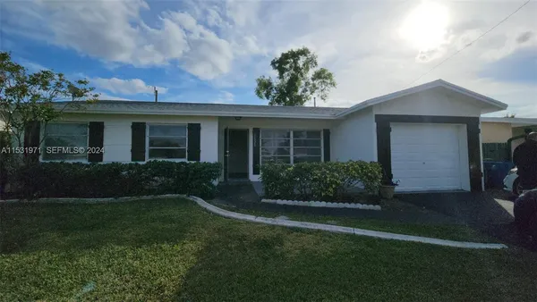 $649,999 | 11520 Northwest 31st Place, Sunrise, FL 33323
