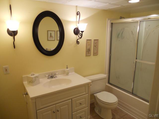 1740 Deer Path Road Easton, PA 18040 - Photo 15 of 30 Extra full bath in finished lower level.
