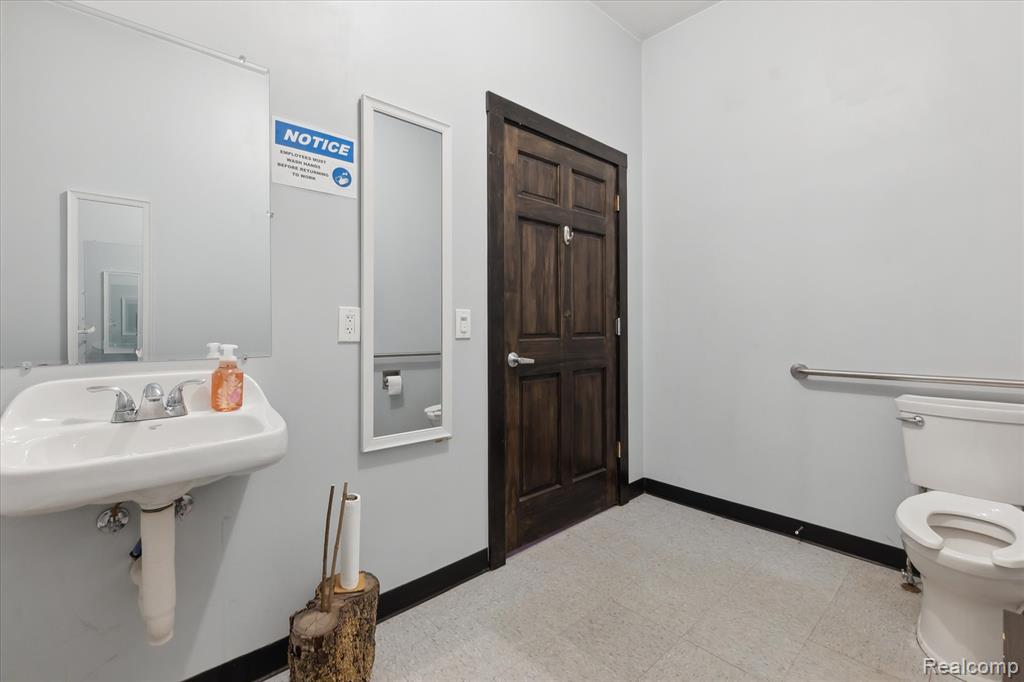 3435 Dietz Road Williamston, MI 48895 - Photo 13 of 49