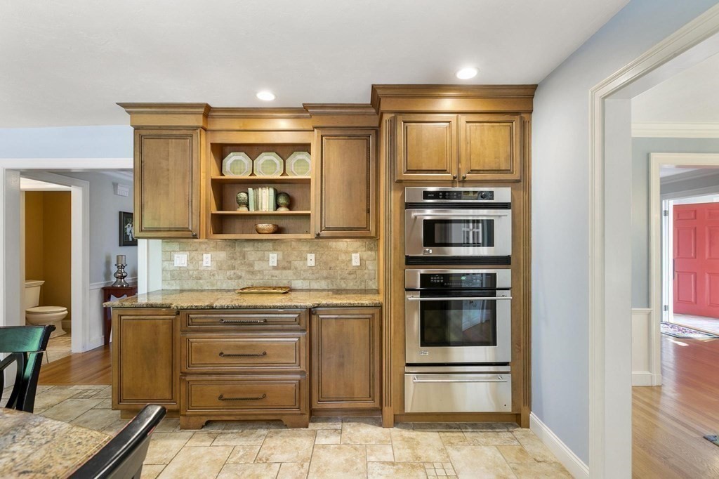 34 Longview Road Reading, MA 01867 - Photo 12 of 42 Gallery Image 12