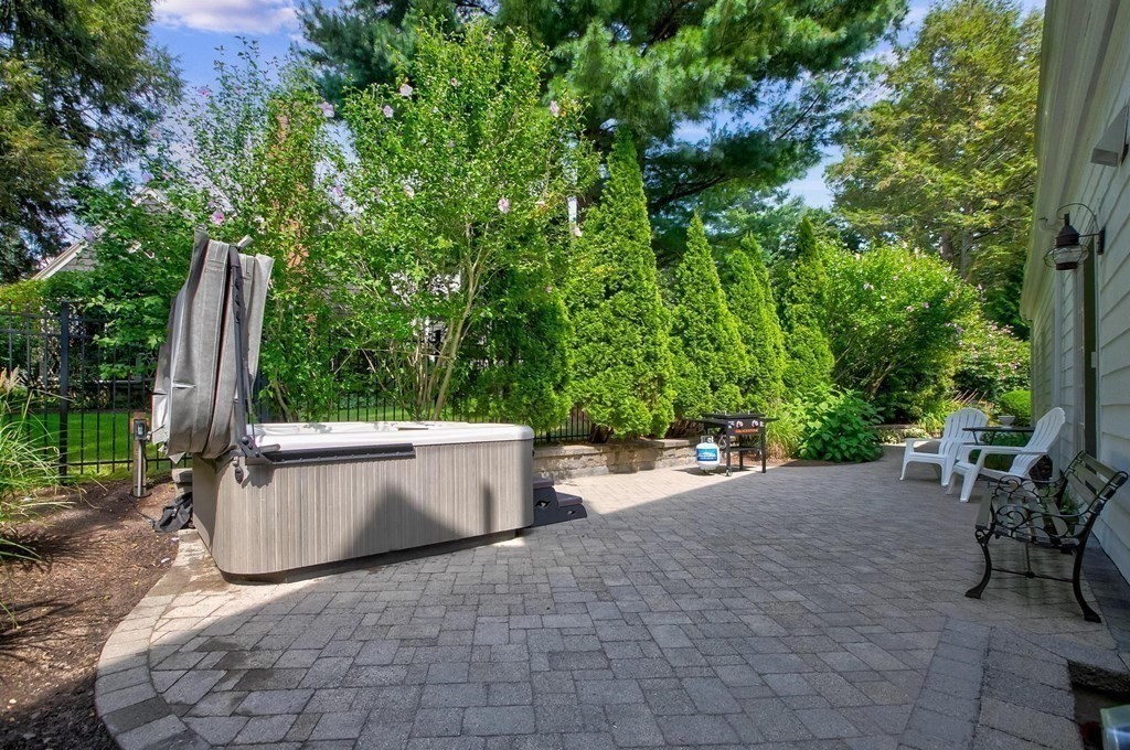 34 Longview Road Reading, MA 01867 - Photo 16 of 42 Gallery Image 16