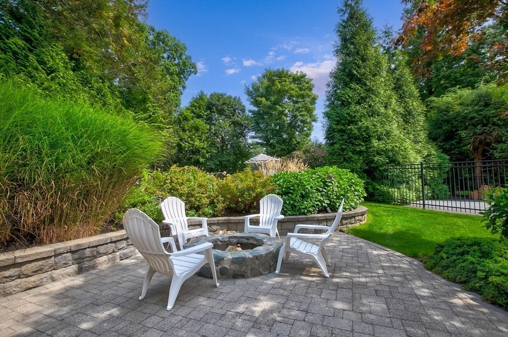 34 Longview Road Reading, MA 01867 - Photo 19 of 42 Gallery Image 19