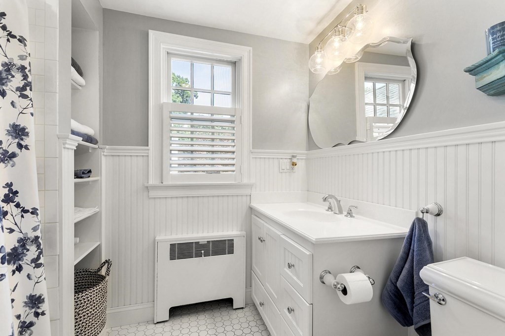 34 Longview Road Reading, MA 01867 - Photo 30 of 42 Gallery Image 30