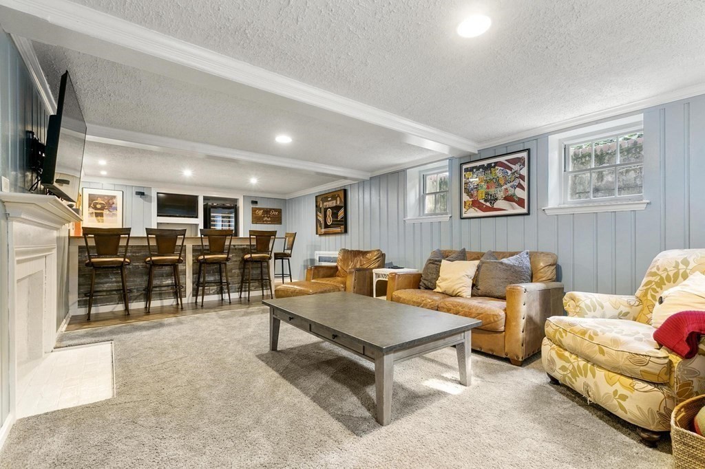 34 Longview Road Reading, MA 01867 - Photo 35 of 42 Gallery Image 35