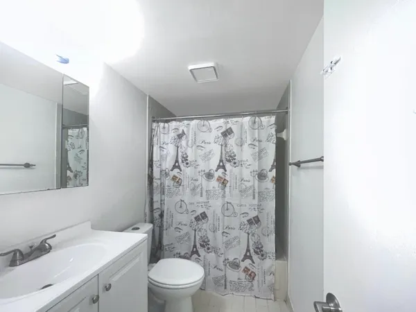 $173,900 | 604 Meadows Circle, Unit 604, Boynton Beach, FL 33436