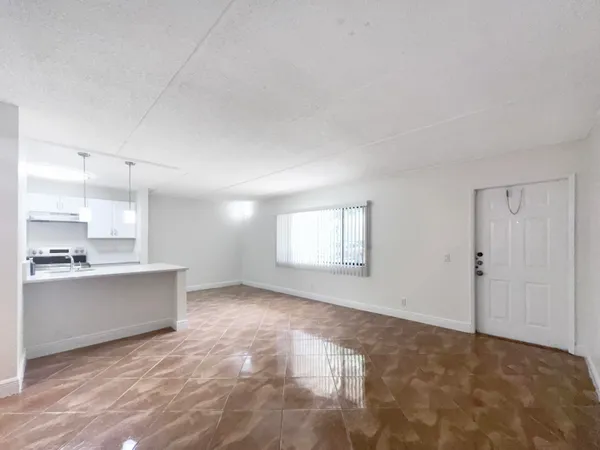 $173,900 | 604 Meadows Circle, Unit 604, Boynton Beach, FL 33436