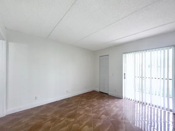 $173,900 | 604 Meadows Circle, Unit 604, Boynton Beach, FL 33436