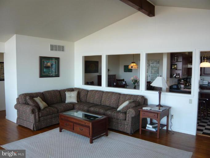 1158 River Bay Road Annapolis, MD 21409 - Photo 23 of 23 Great Room sitting area with open floorplan