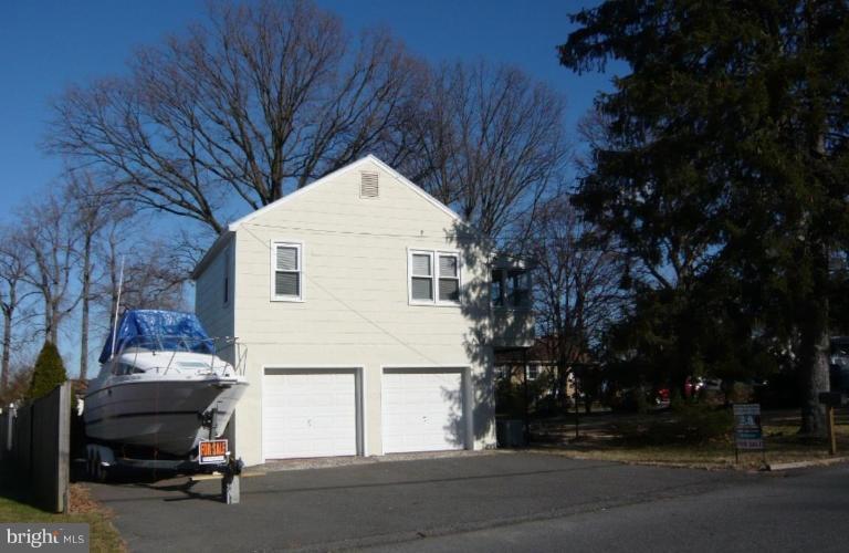 1158 River Bay Road Annapolis, MD 21409 - Photo 18 of 23 Street-side two car garage plus!