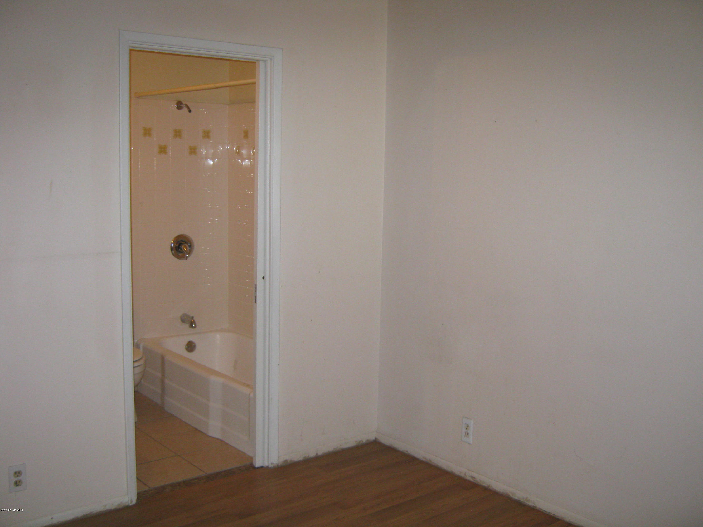 1450 East Bethany Home Road, Unit 30 Phoenix, AZ 85014 - Photo 18 of 19 IMG_1731