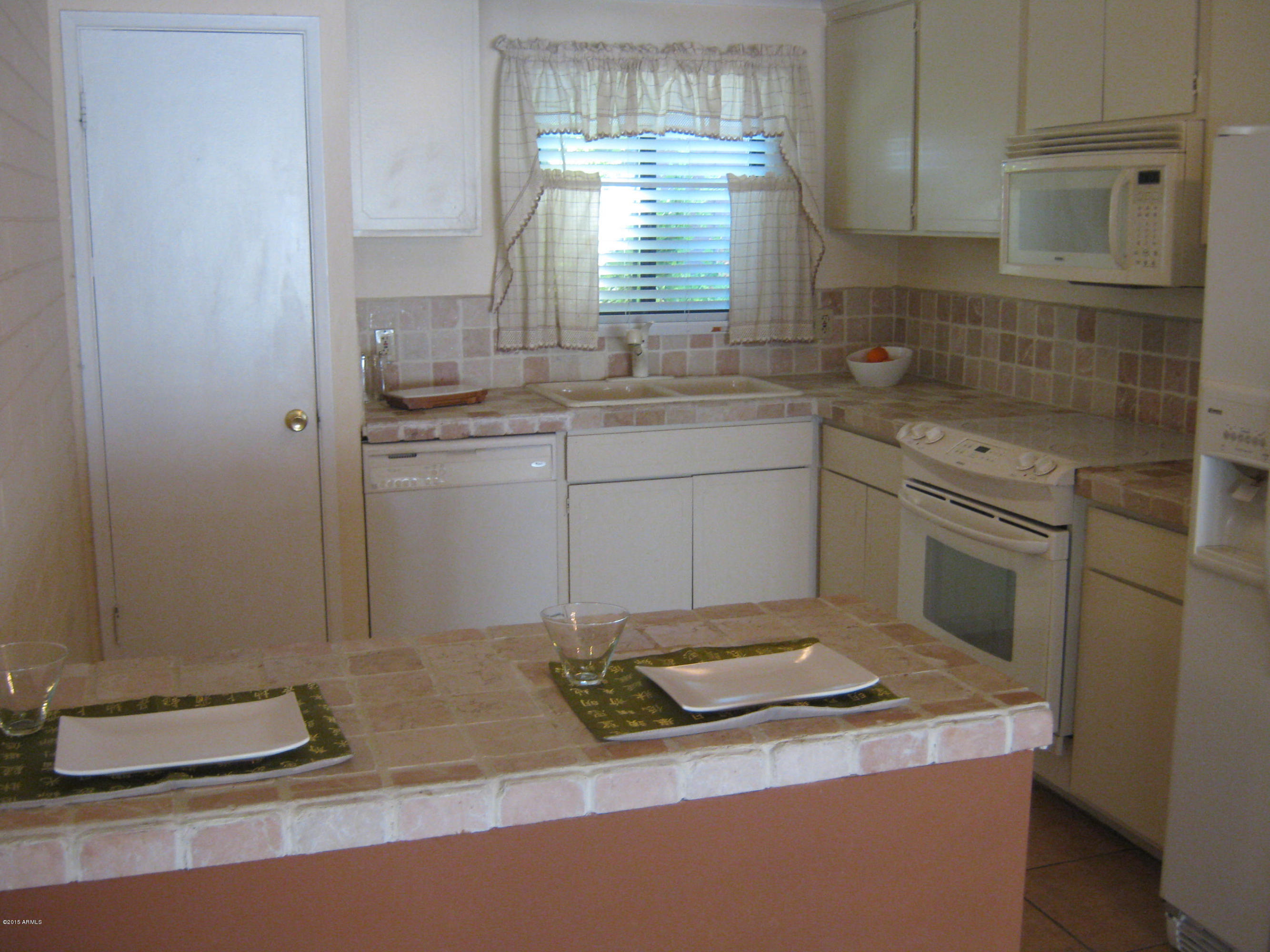 1450 East Bethany Home Road, Unit 30 Phoenix, AZ 85014 - Photo 4 of 19 IMG_1724