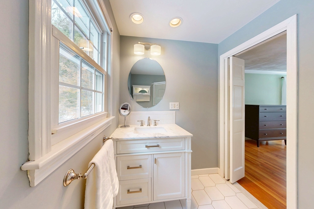 57 Colonial Road Medfield, MA 02052 - Photo 23 of 38 Gallery Image 23