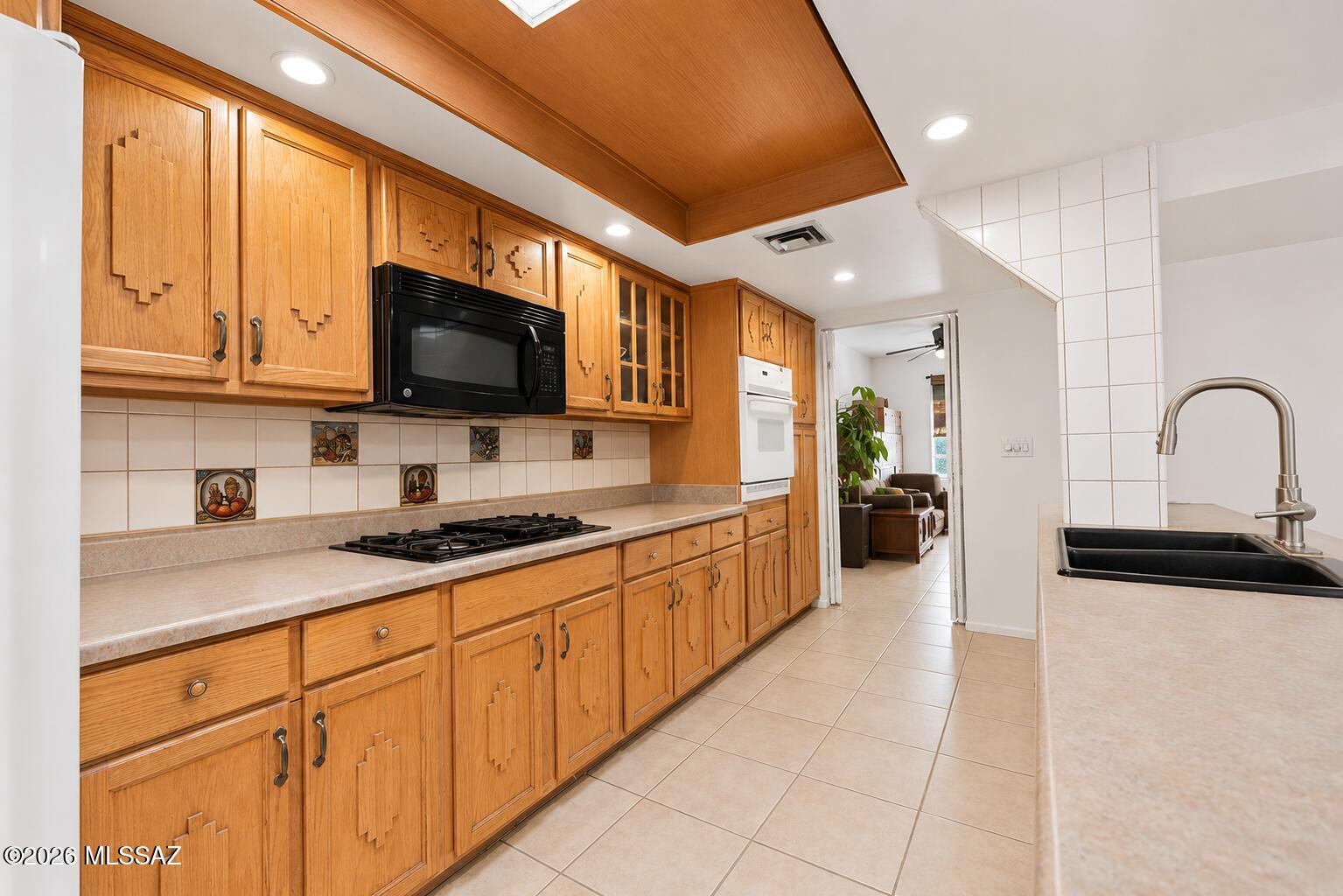 601 North Ruston Avenue Tucson, AZ 85711 - Photo 11 of 24 Kitchen