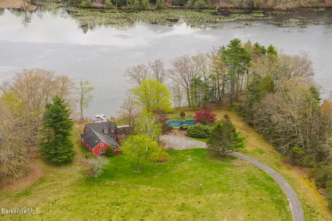 $1,595,000 | 6 Bay Lane, Sheffield, MA 01257
