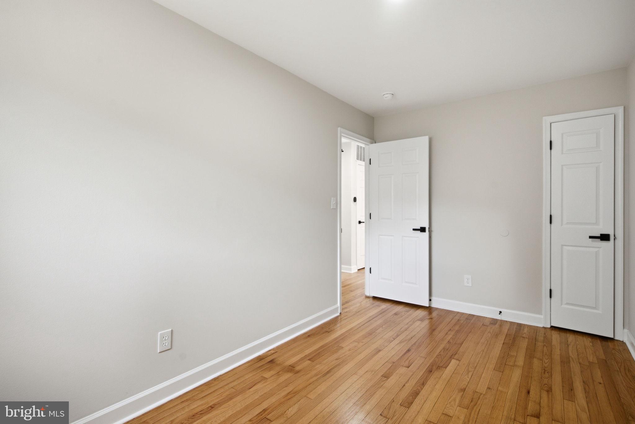 6615 Valley Park Road Capitol Heights, MD 20743 - Photo 13 of 25 Bright and airy room with hardwood floors.