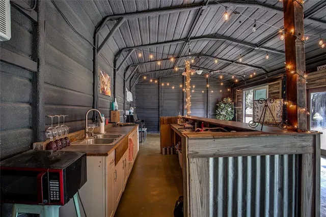 $429,990 | 25468 Highway 80, Grand Saline, TX 75140