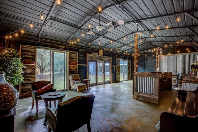 $429,990 | 25468 Highway 80, Grand Saline, TX 75140