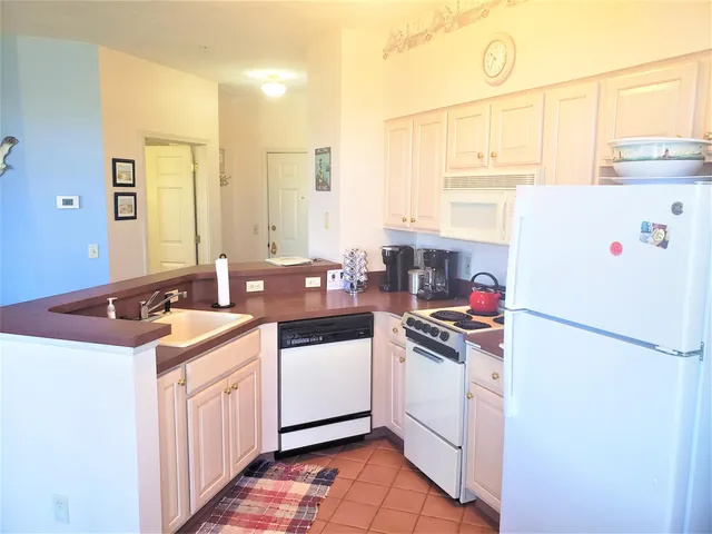 $240,000 | 26 Brookharbor North, Manistee, MI 49660