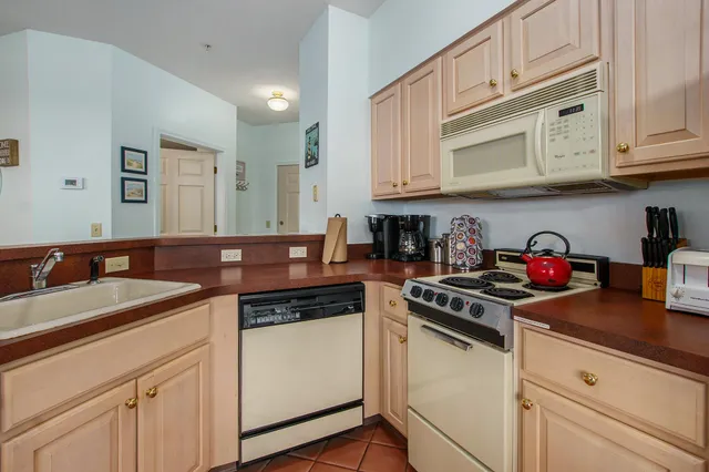 $240,000 | 26 Brookharbor North, Manistee, MI 49660