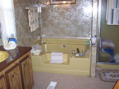 285 Sweet Water Road Berea, KY 40403 - Photo 25 of 27 Master bathroom