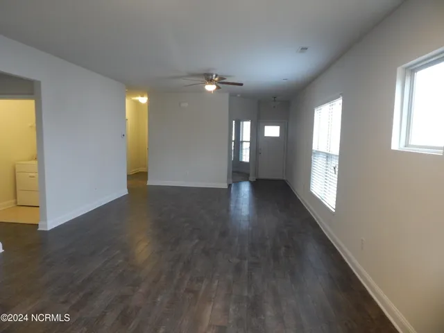 $2,550 | 533 Lyrebird Avenue, Wilmington, NC 28412