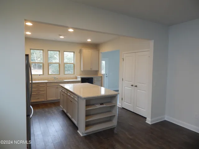 $2,550 | 533 Lyrebird Avenue, Wilmington, NC 28412