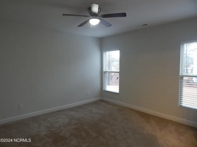 $2,550 | 533 Lyrebird Avenue, Wilmington, NC 28412