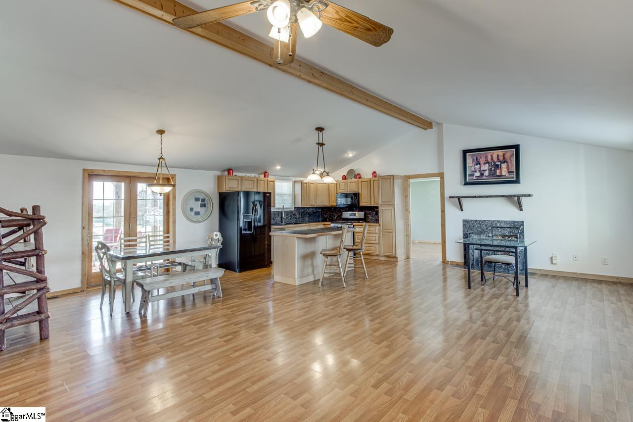 1533 Whitehall Road Anderson, SC 29625 - Photo 6 of 22 Gallery Image 6