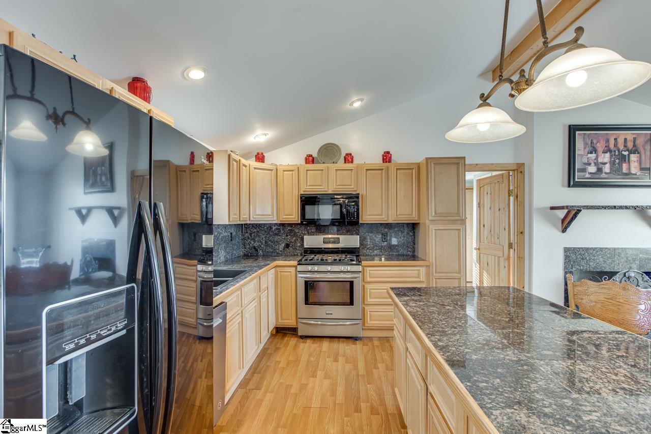 1533 Whitehall Road Anderson, SC 29625 - Photo 8 of 22 Gallery Image 8