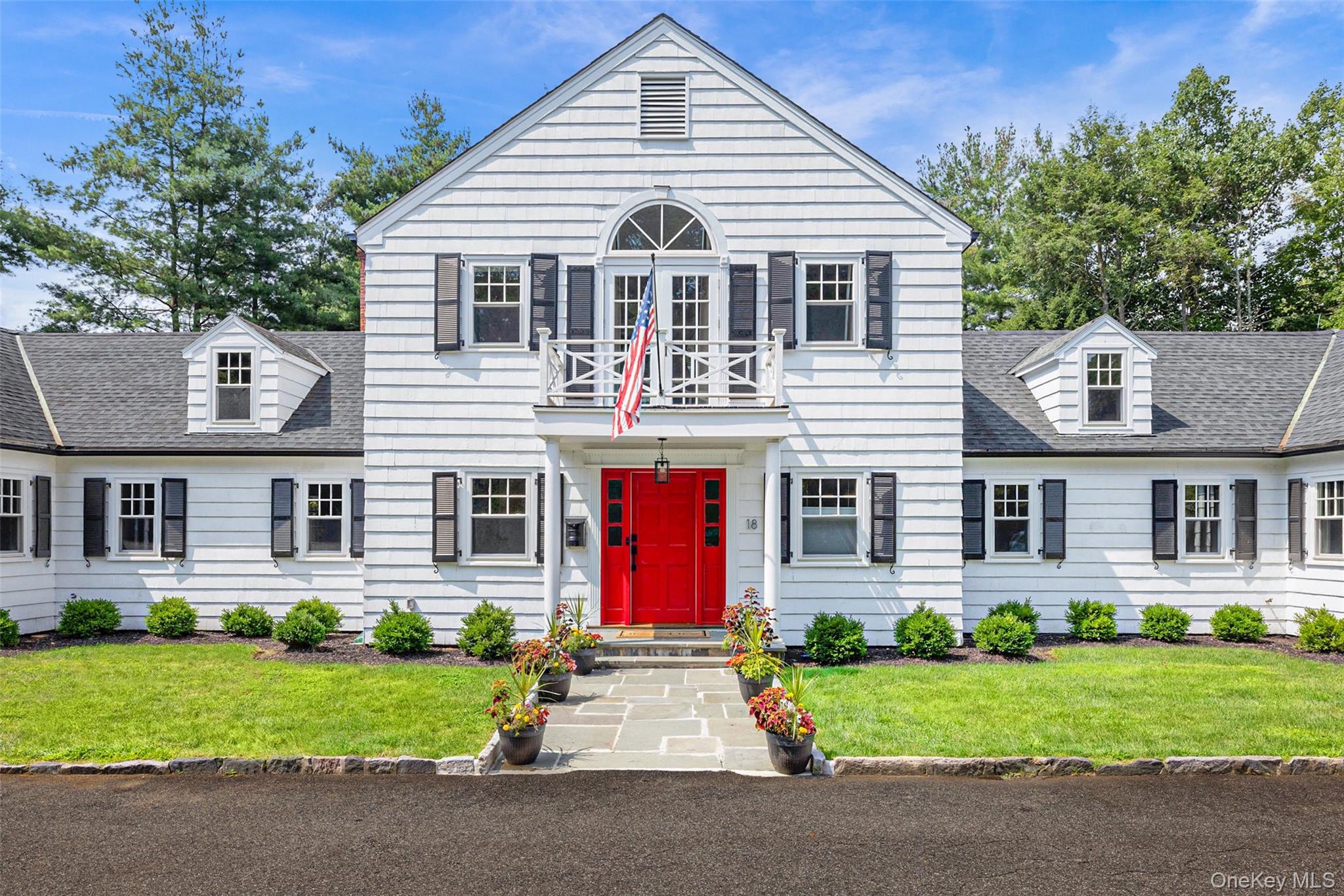 18 Lakeside Drive Rye, NY 10580 - Photo 3 of 43