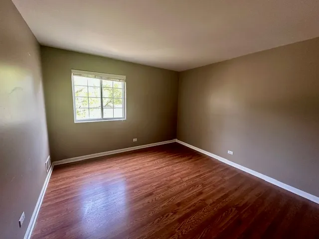 $2,095 | 312 Bunker Hill Circle, Aurora, IL 60504