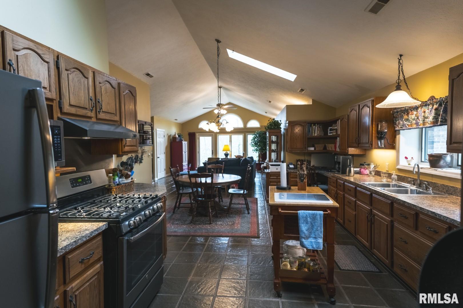 17157 Liberty Road Grafton, IL 62037 - Photo 19 of 50 Gallery Image 19