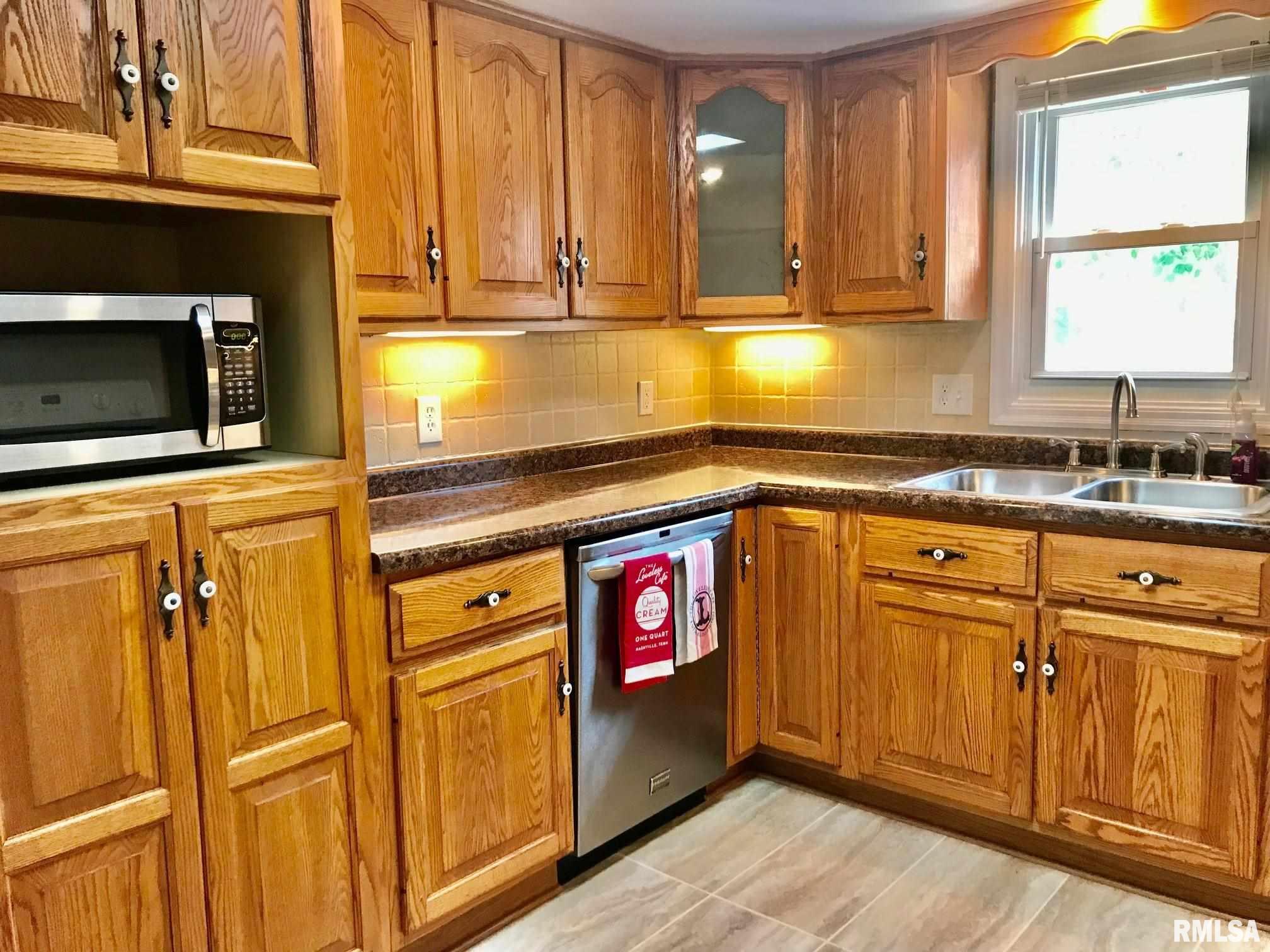 2512 South 9th Street Springfield, IL 62703 - Photo 9 of 31 Gallery Image 9