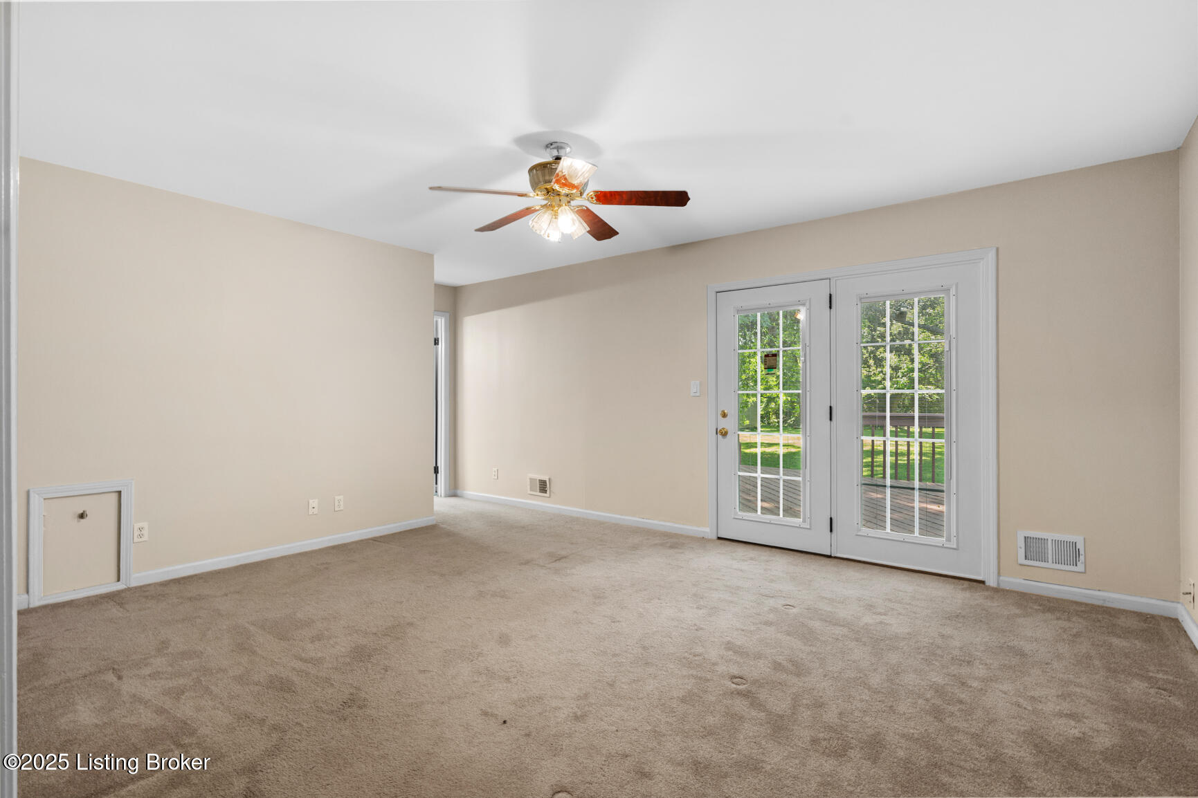 6712 Cooper Chapel Road Louisville, KY 40229 - Photo 19 of 78 DSC03317
