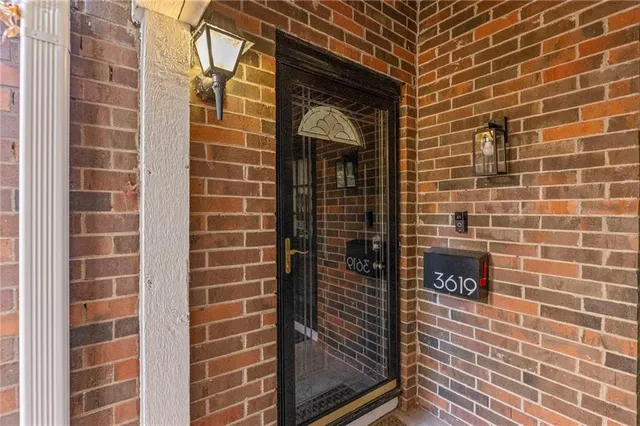 $190,000 | 3619 Northeast 68 Terrace, Gladstone, MO 64119