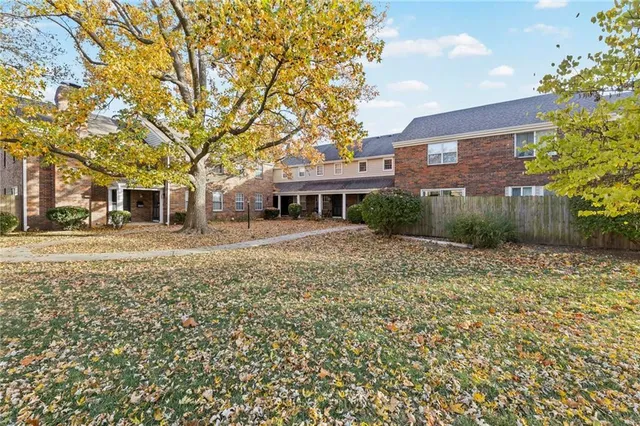 $190,000 | 3619 Northeast 68 Terrace, Gladstone, MO 64119