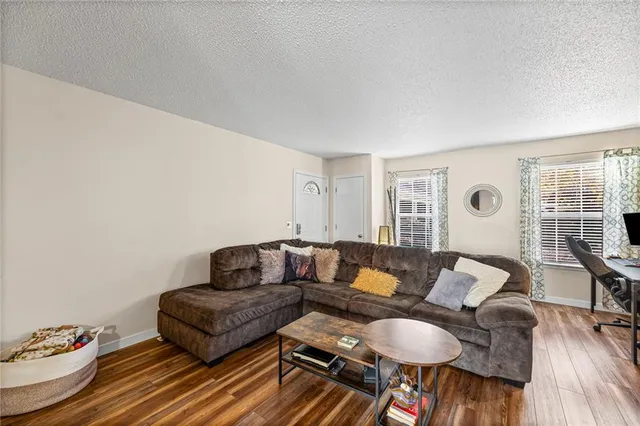 $190,000 | 3619 Northeast 68 Terrace, Gladstone, MO 64119