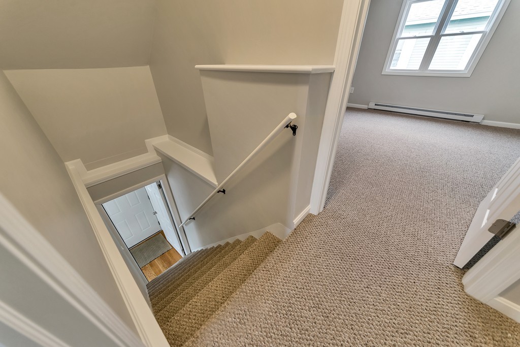63 Haskin Street Springfield, MA 01109 - Photo 14 of 27 a view of room and window