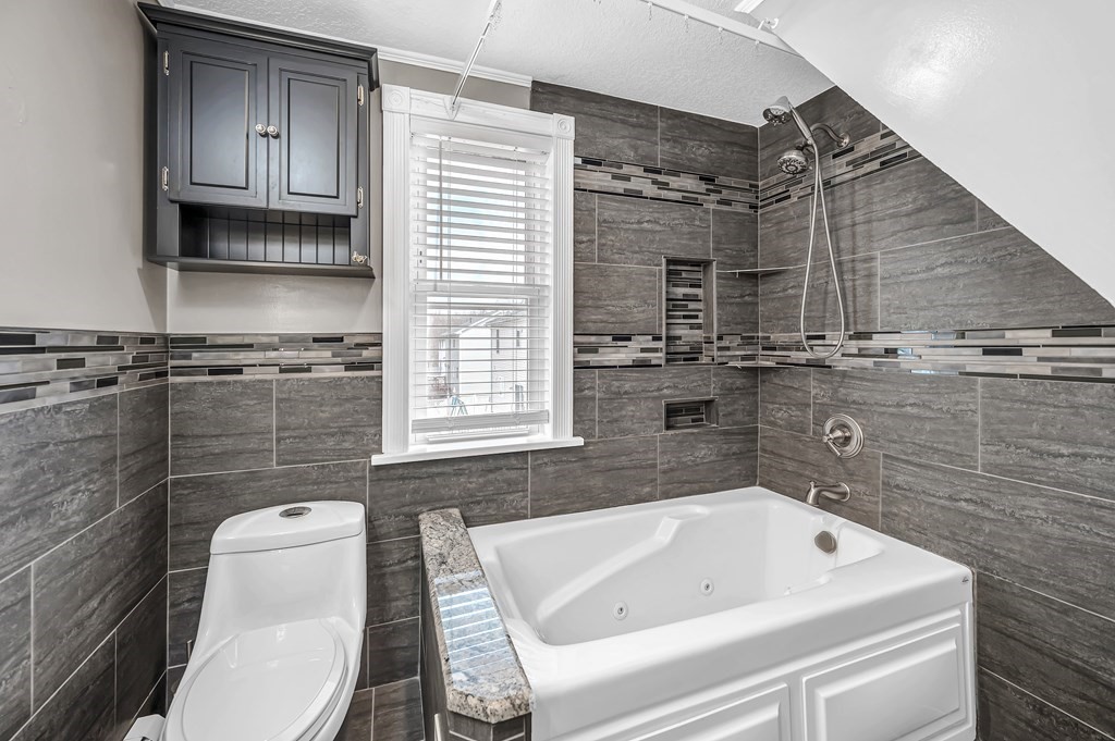 465 Allen Street Springfield, MA 01118 - Photo 18 of 37