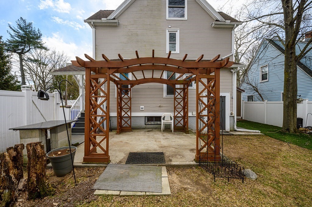 465 Allen Street Springfield, MA 01118 - Photo 35 of 37