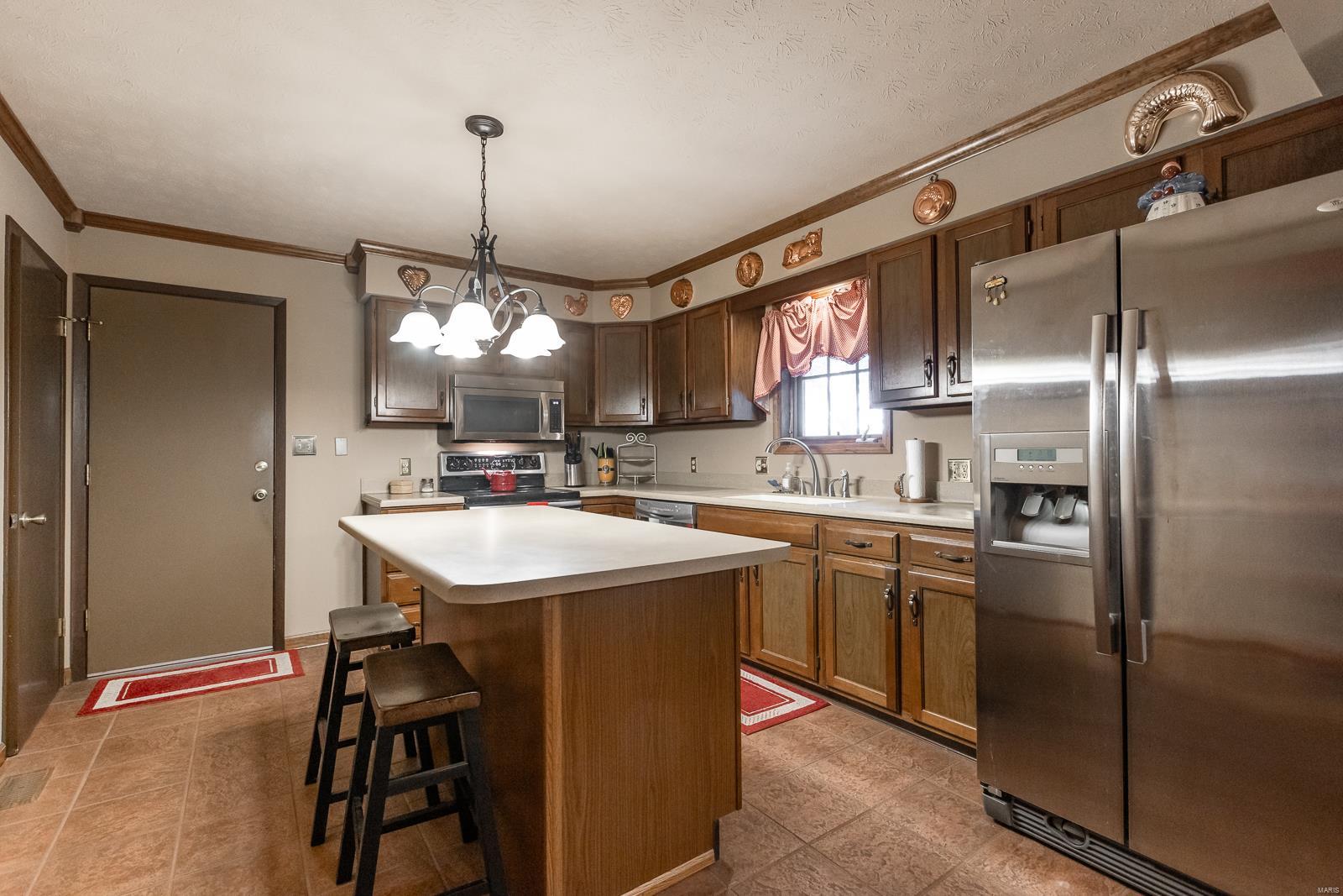 943 Olde Farm Road Troy, IL 62294 - Photo 17 of 38 Gallery Image 17