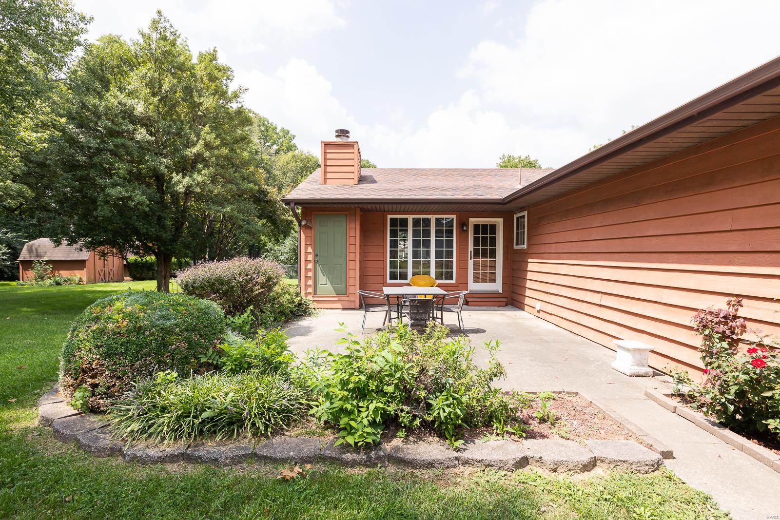943 Olde Farm Road Troy, IL 62294 - Photo 33 of 38 Gallery Image 33