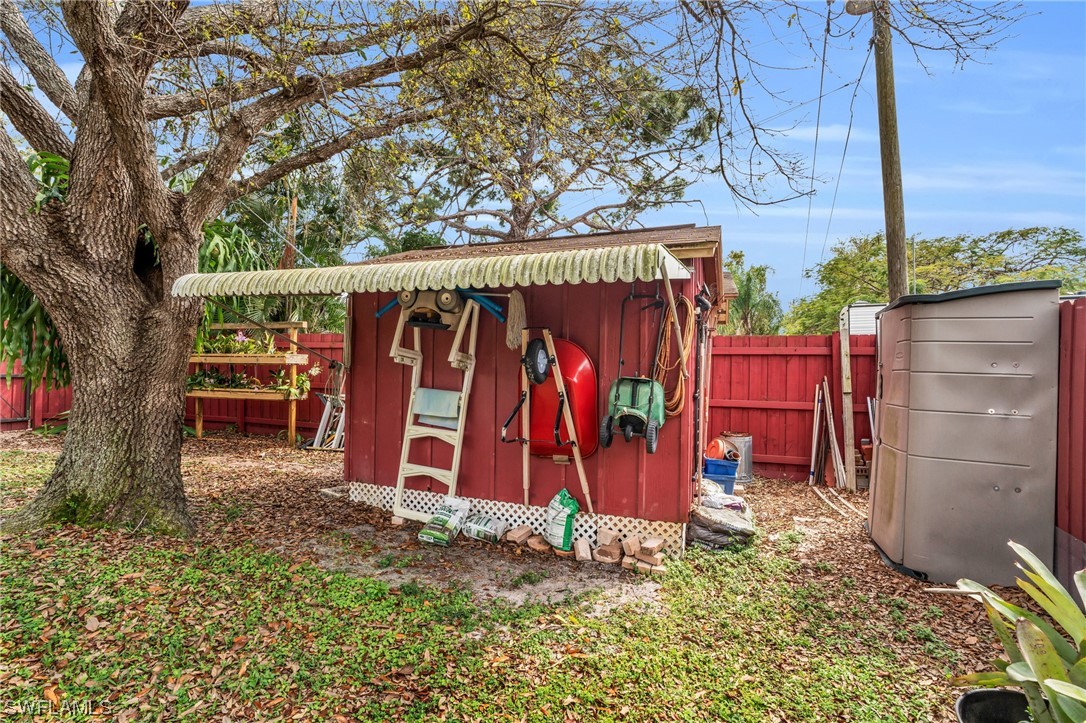 18652 Sarasota Road Fort Myers, FL 33967 - Photo 40 of 47 Gallery Image 40