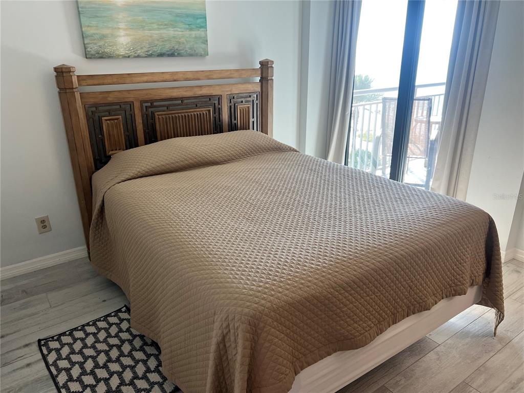 1001 Point Of Rocks Road, Unit 611 Sarasota, FL 34242 - Photo 12 of 39 Gallery Image 12