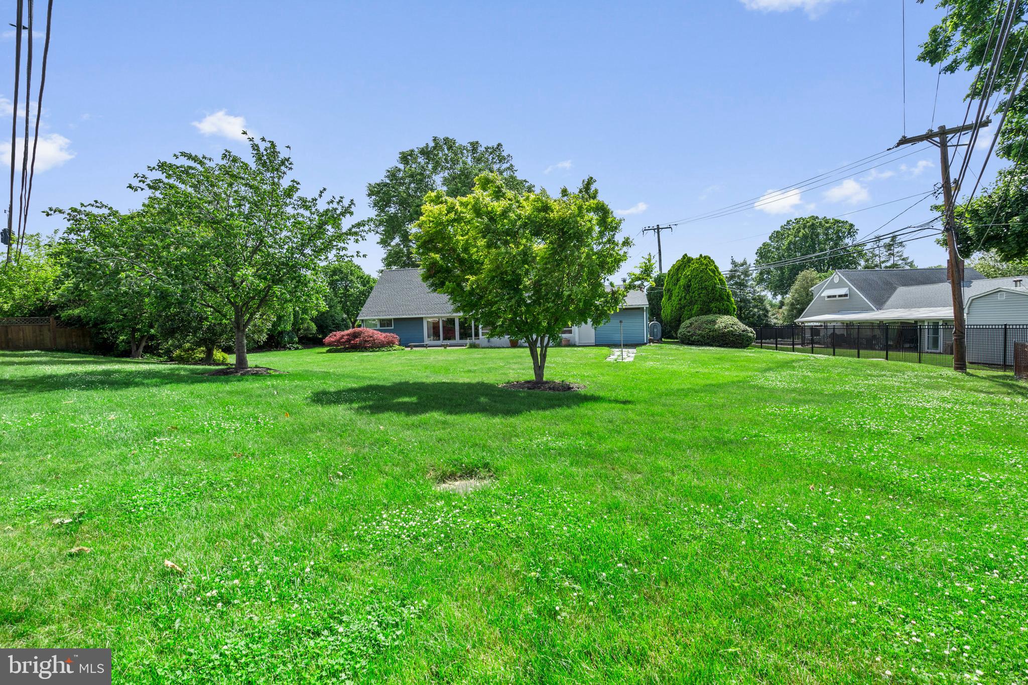 78 Red Berry Road Levittown, PA 19056 - Photo 35 of 44