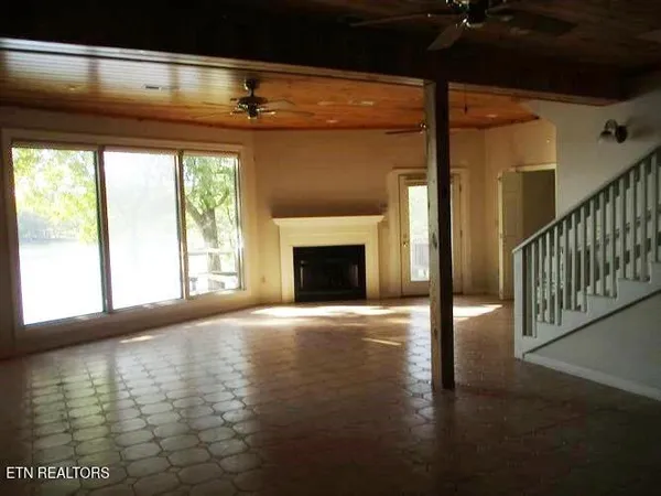 $524,400 | 212 Overlook Drive, Ten Mile, TN 37880