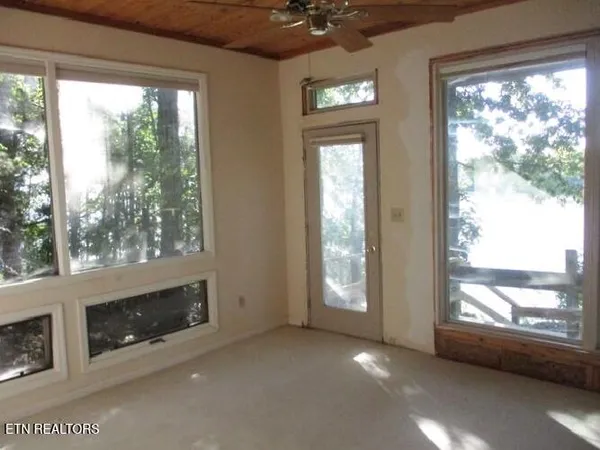 $524,400 | 212 Overlook Drive, Ten Mile, TN 37880