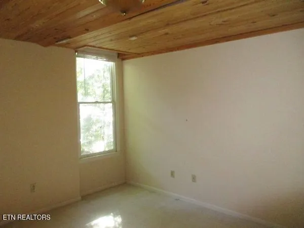 $524,400 | 212 Overlook Drive, Ten Mile, TN 37880