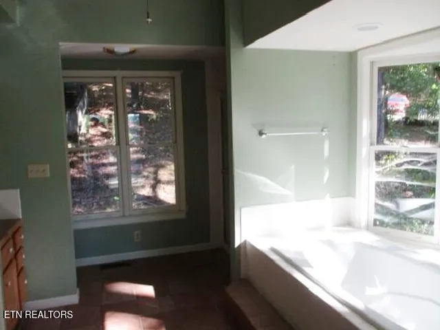 $684,450 | 212 Overlook Drive, Ten Mile, TN 37880