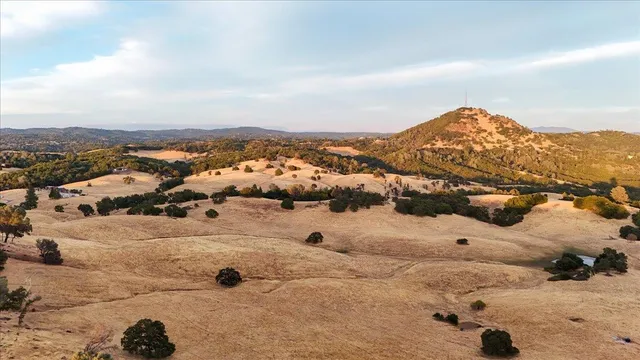 $698,000 | 2043 Thomas Drive, Jackson, CA 95642